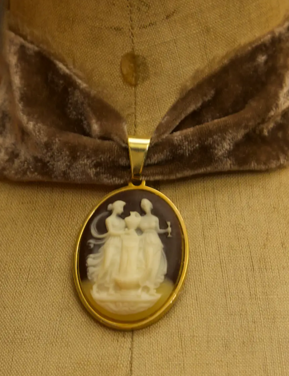 Choker Velours de soie - Cabochon - 4 Modèles